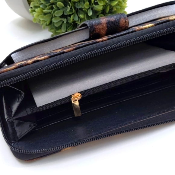 🆕 Wristlets Animal Print - Picture 6 of 9